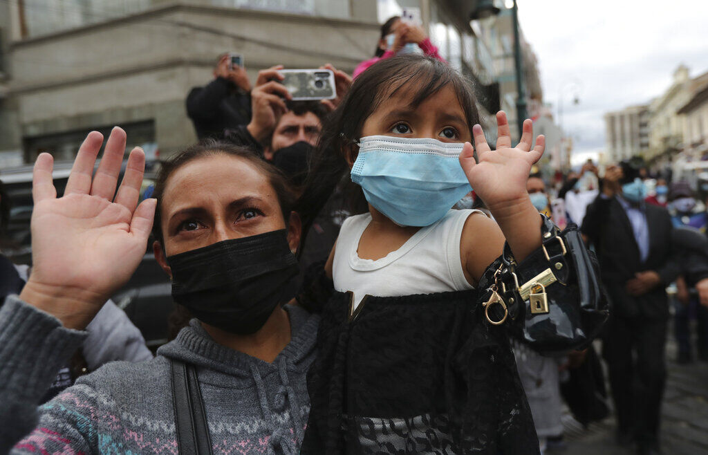 APTOPIX Virus Outbreak Ecuador Holy Week